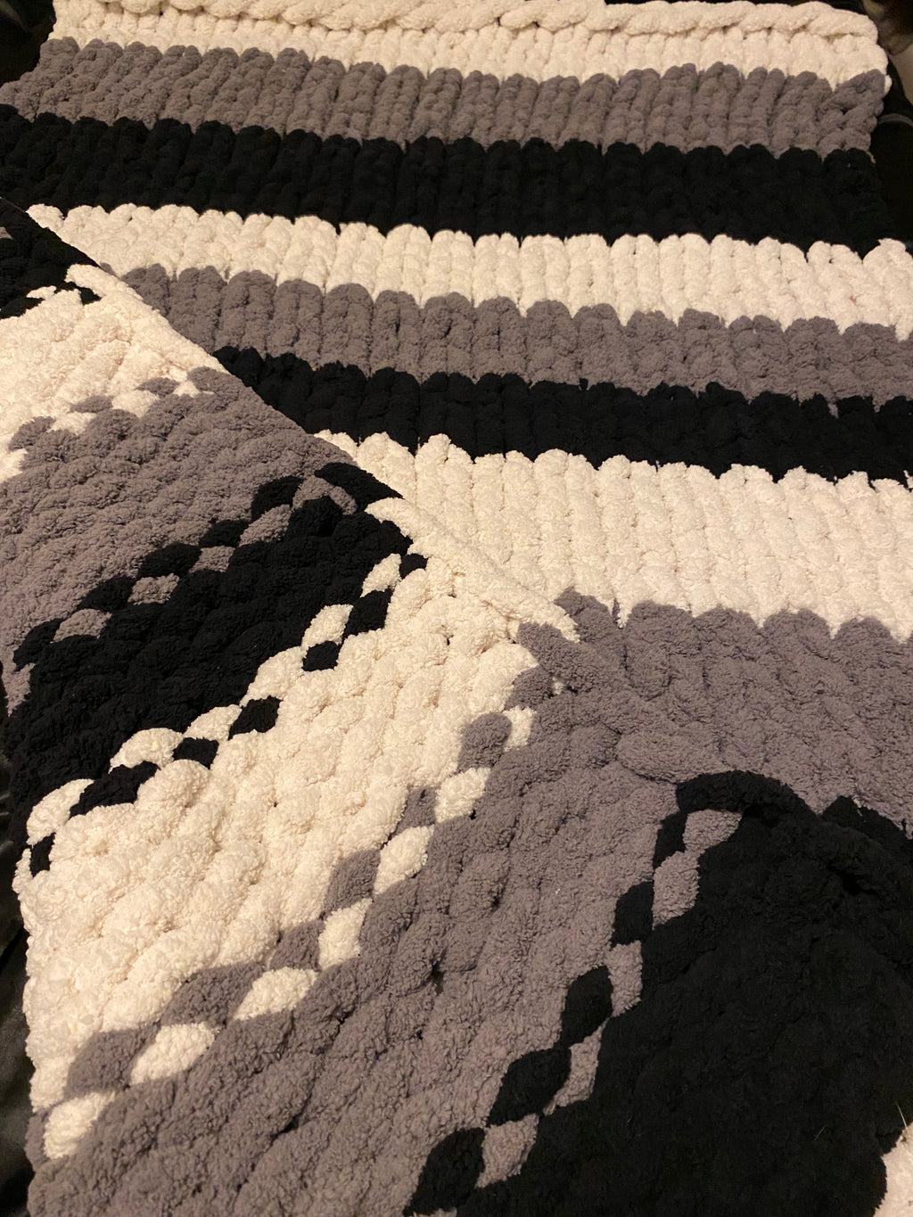 Chunky Finger-Knit Throw Blanket