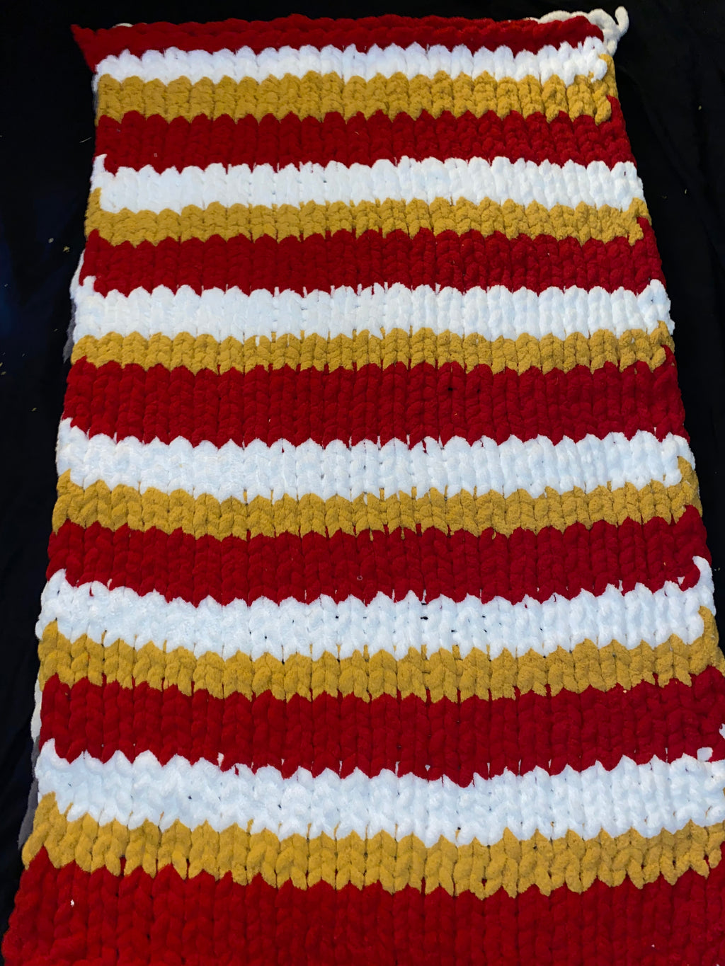 Chunky Finger-Knit Throw Blanket